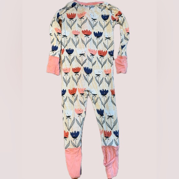 Little sleepies flower friends 6-12 months onesie - Picture 3 of 6